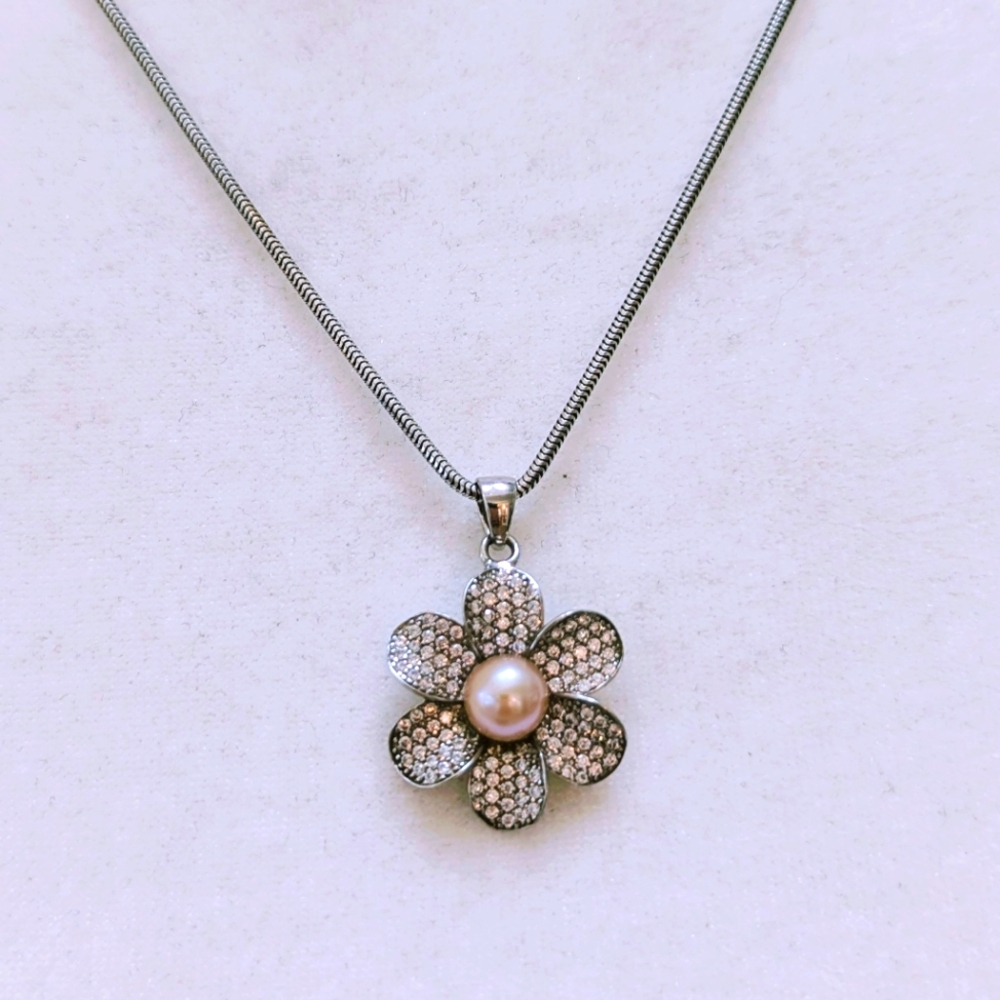 Sterling silver Plumeria Necklace with Fresh water pearl